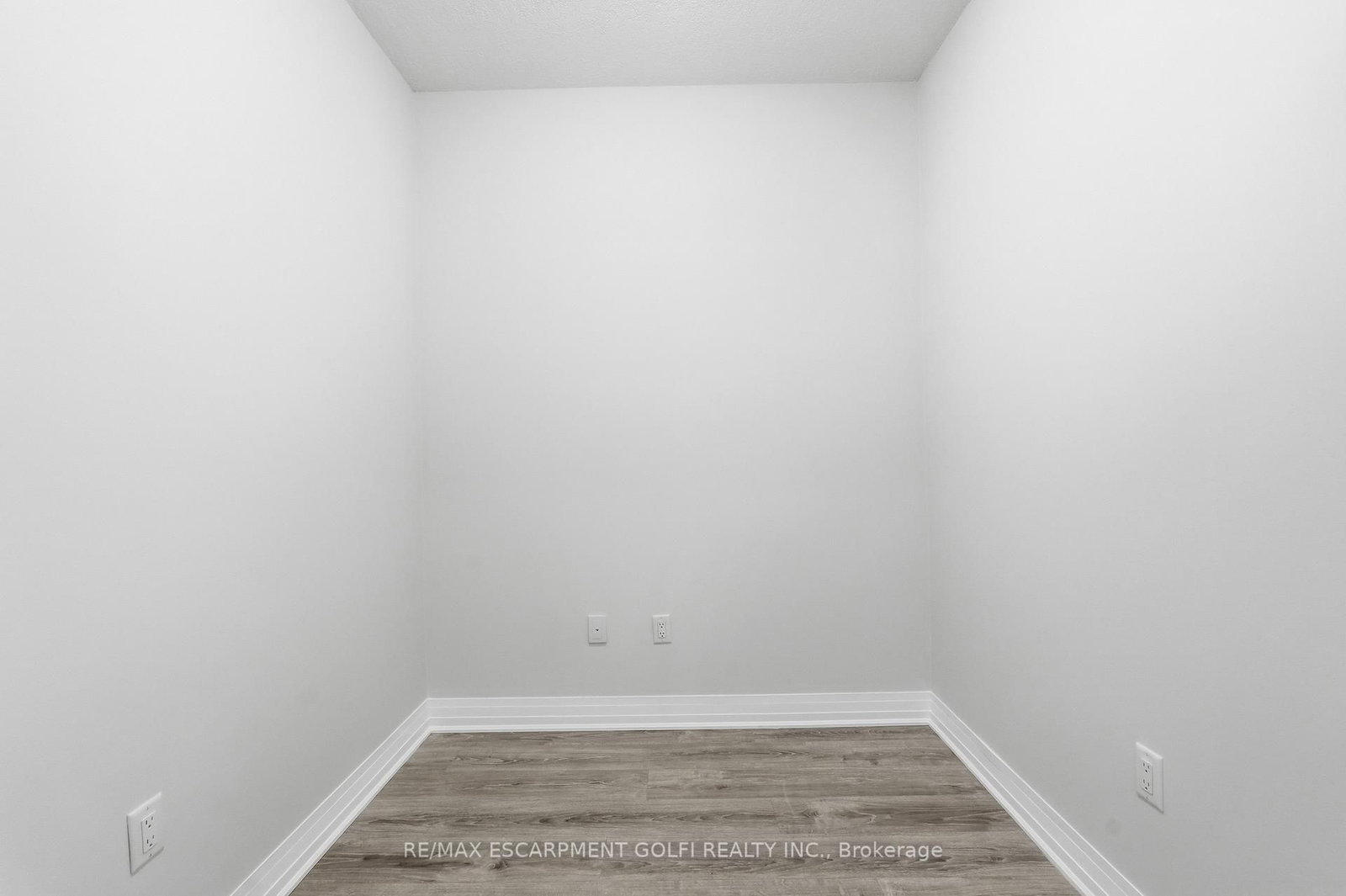 10 Concord Place, Unit 304 - Photo 23