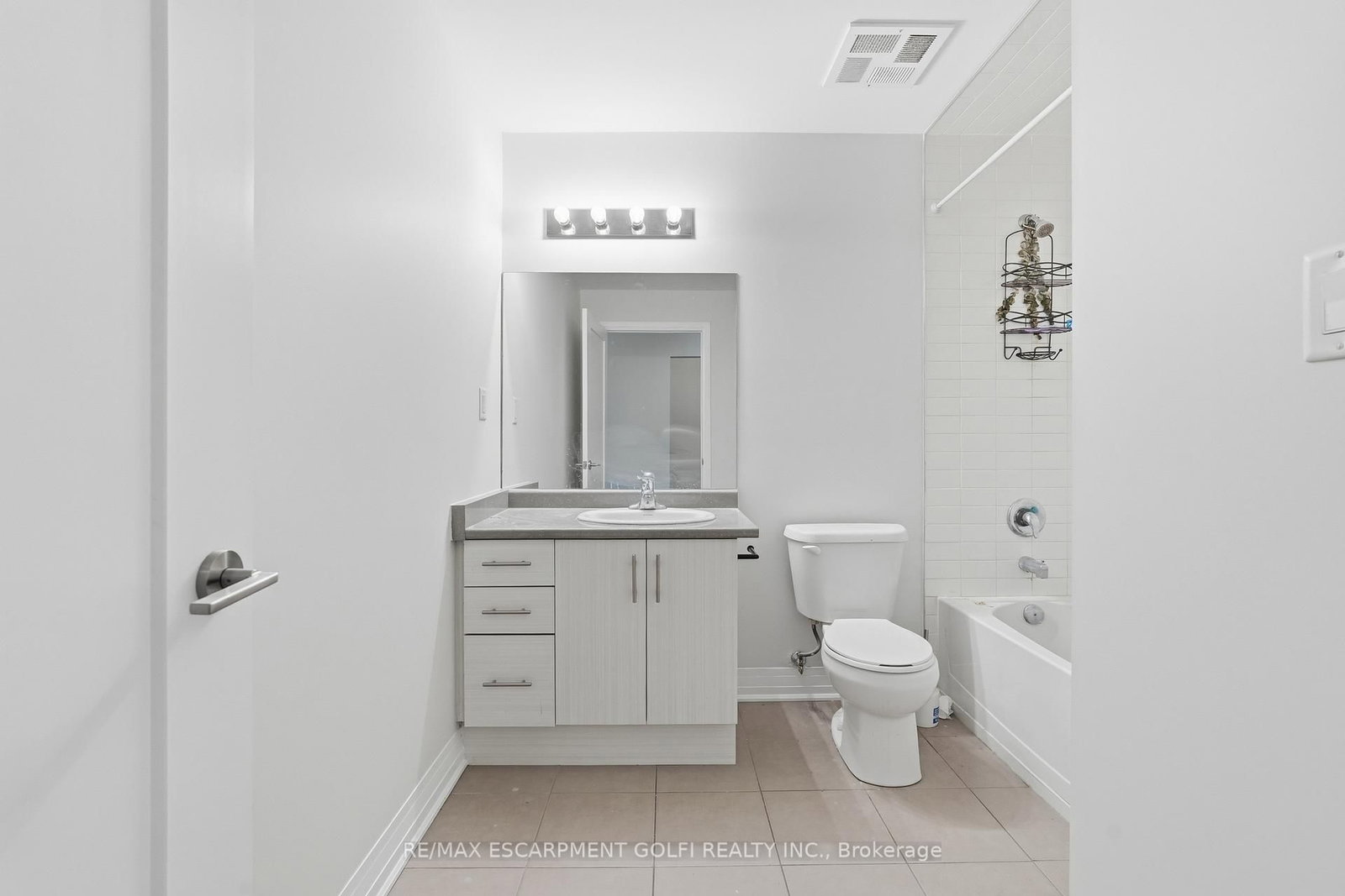 10 Concord Place, Unit 304 - Photo 24