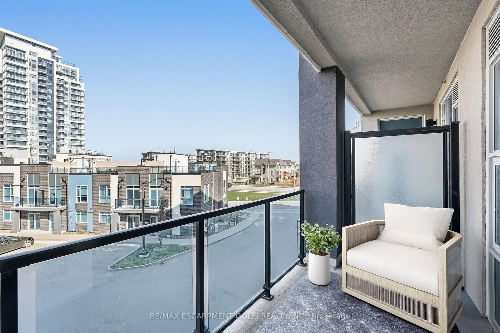 10 Concord Place, Unit 304 - Photo 26