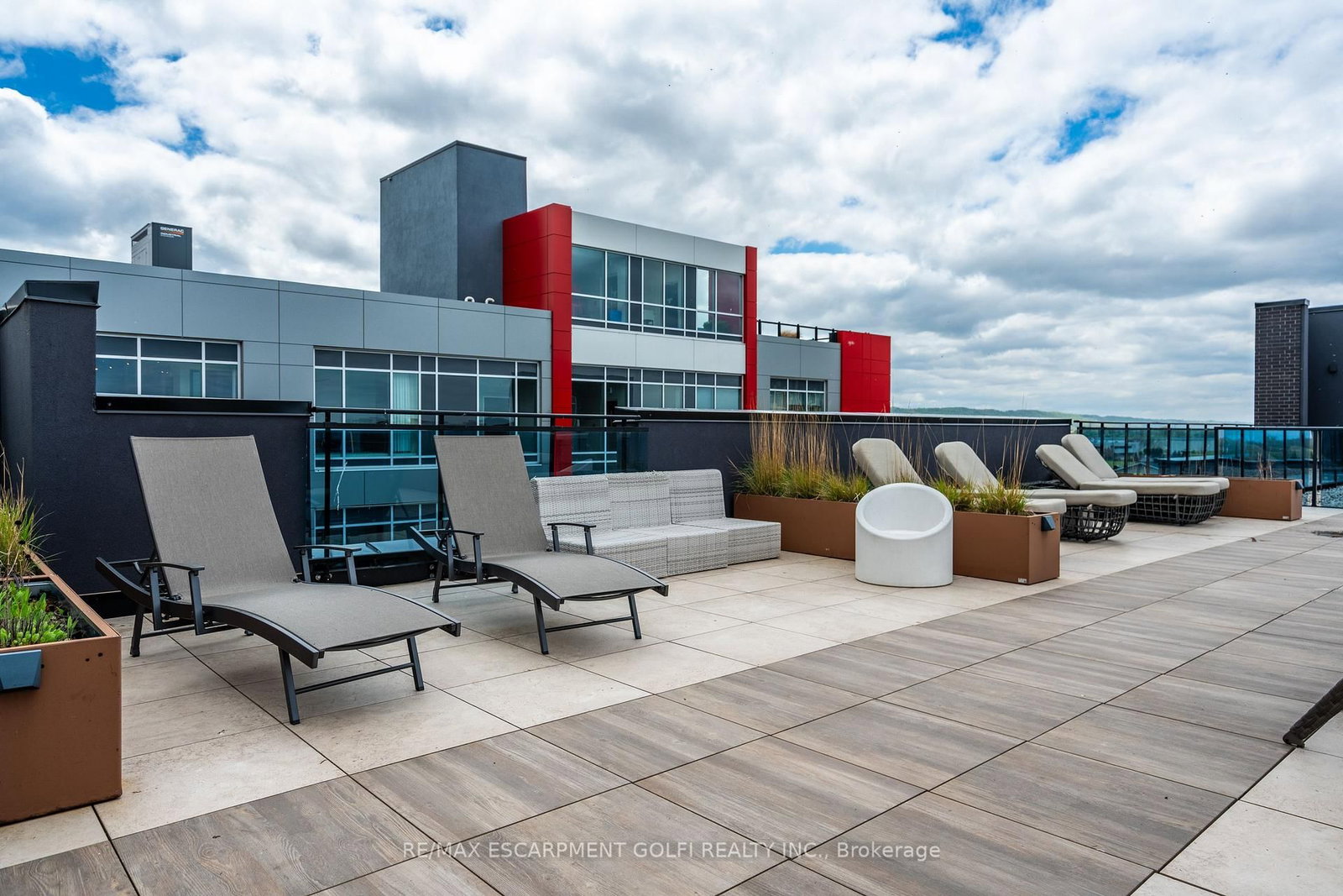 10 Concord Place, Unit 304 - Photo 32