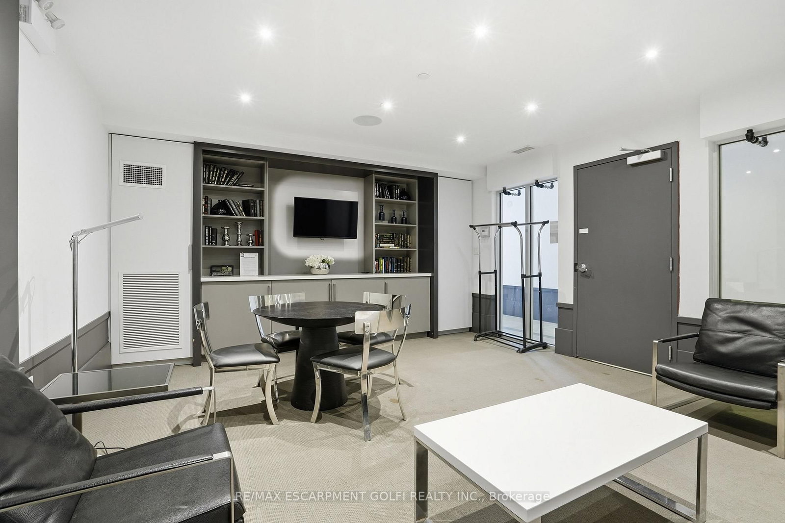 10 Concord Place, Unit 304 - Photo 43