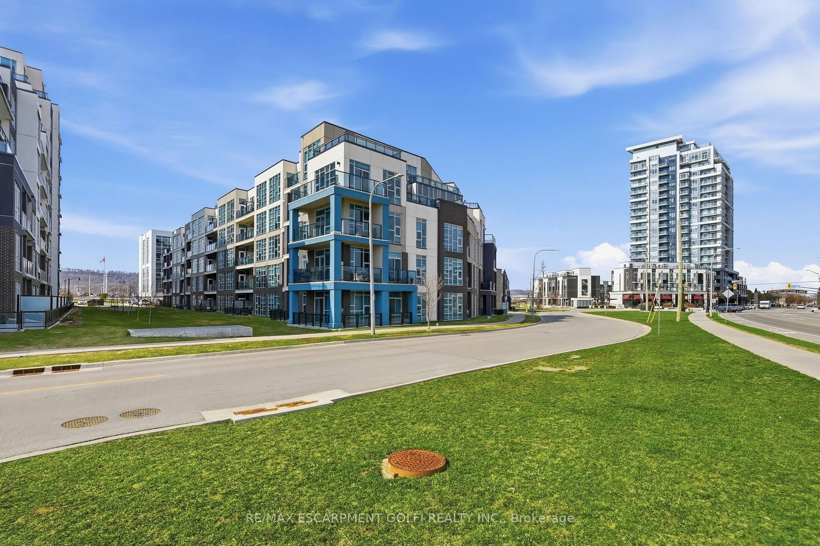 10 Concord Place, Unit 304 - Photo 44