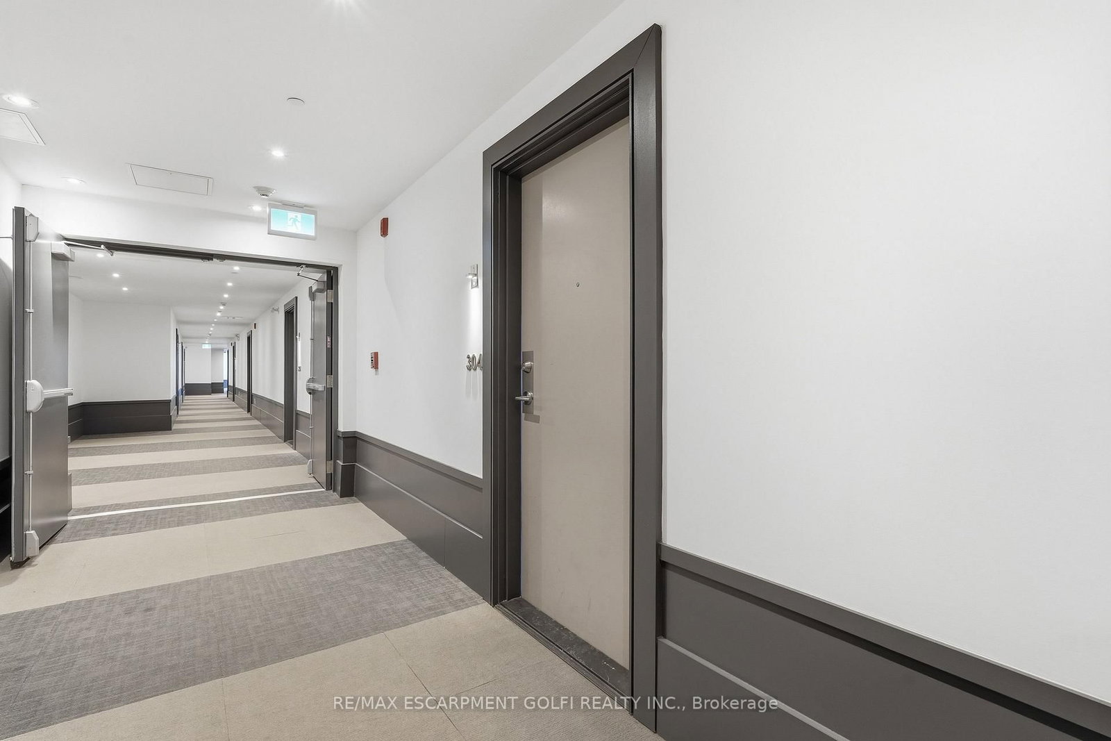 10 Concord Place, Unit 304 - Photo 8