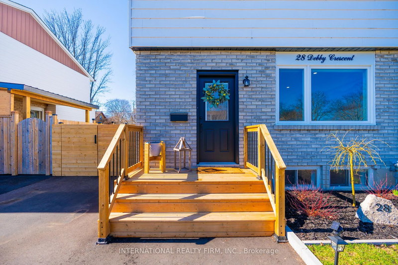 28 Debby Cres, Brantford, N3R 7A4 | Image 2
