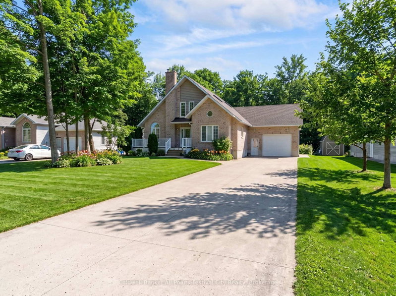 207 Birch Crescent