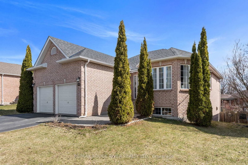 766 Munson Crescent