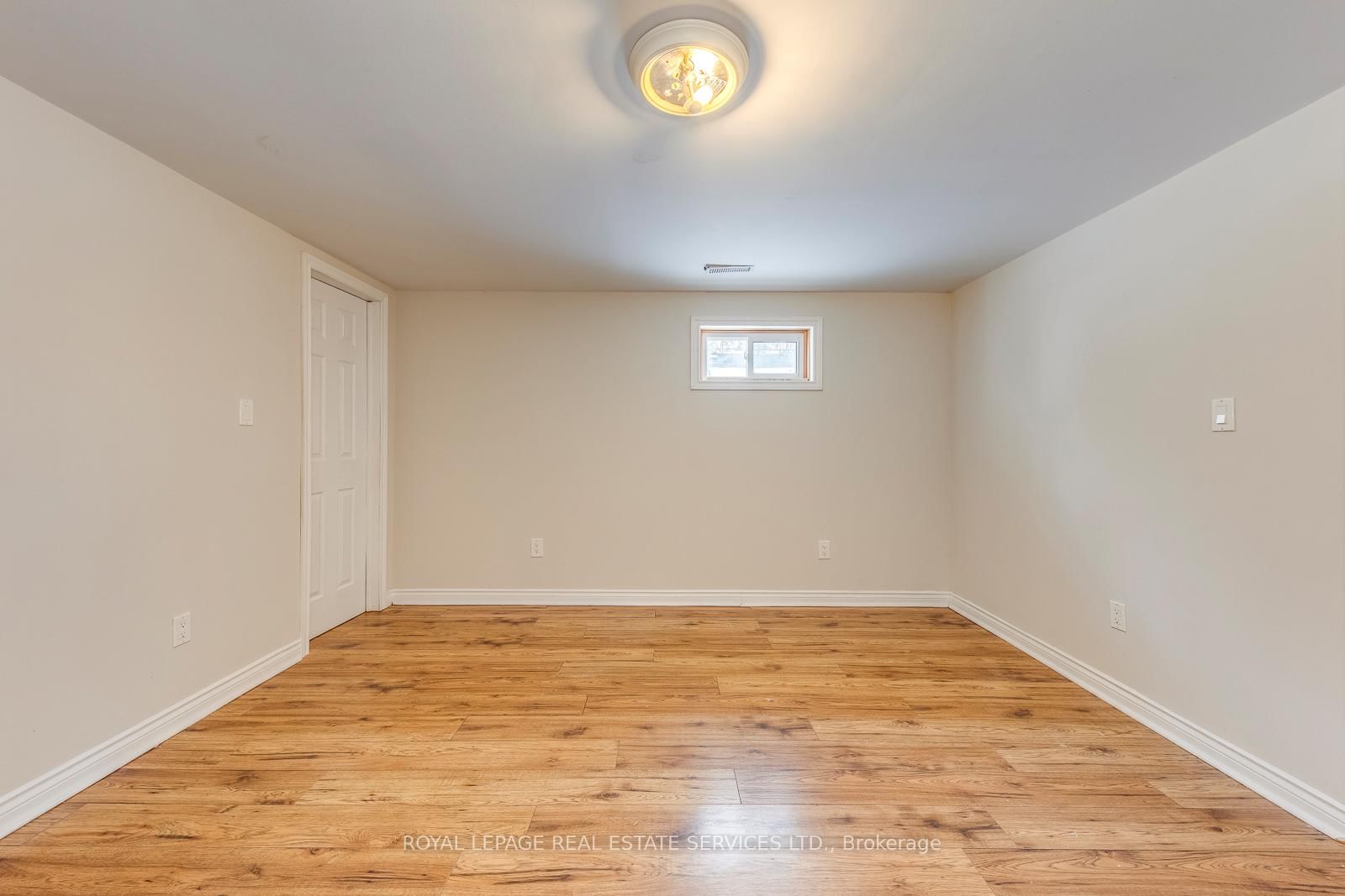 Detached House for sale at 186 Fernwood Crescent, Hamilton, Ontario, L8T 3L4 - Hampton Heights - MLS: X12994912