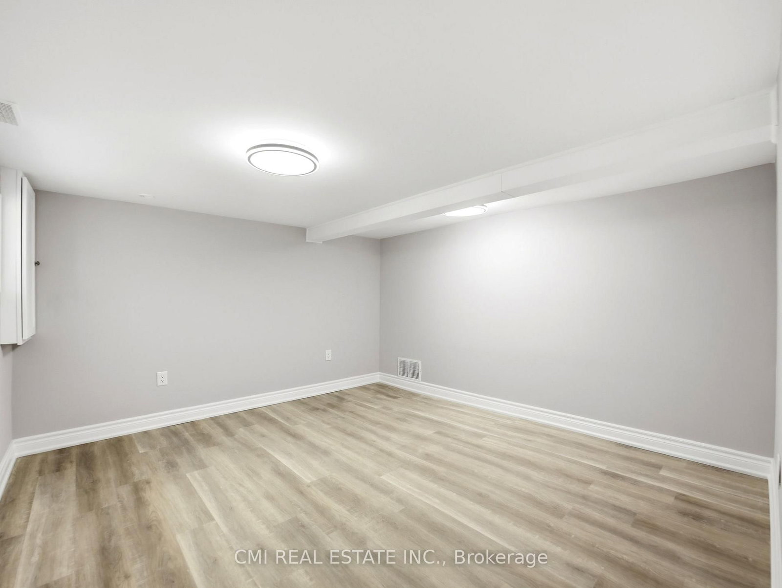 Detached House for sale at 86 Adair Avenue, Hamilton, Ontario, L8K 3S5 - Glenview - MLS: X12994922