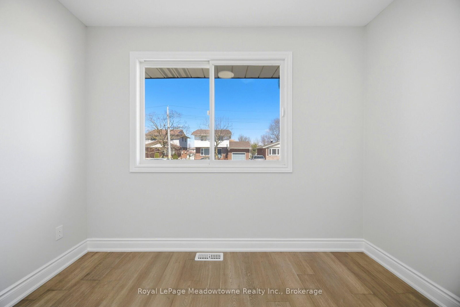 680 Raglan Street • Minto, ON photo 15