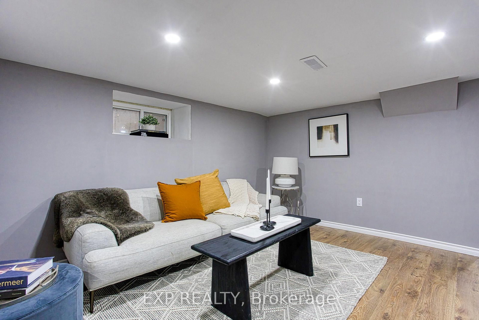 Detached House for sale at 267 Rosslyn Avenue, Hamilton, Ontario, L8L 7P9 - Crown Point - MLS: X12995020