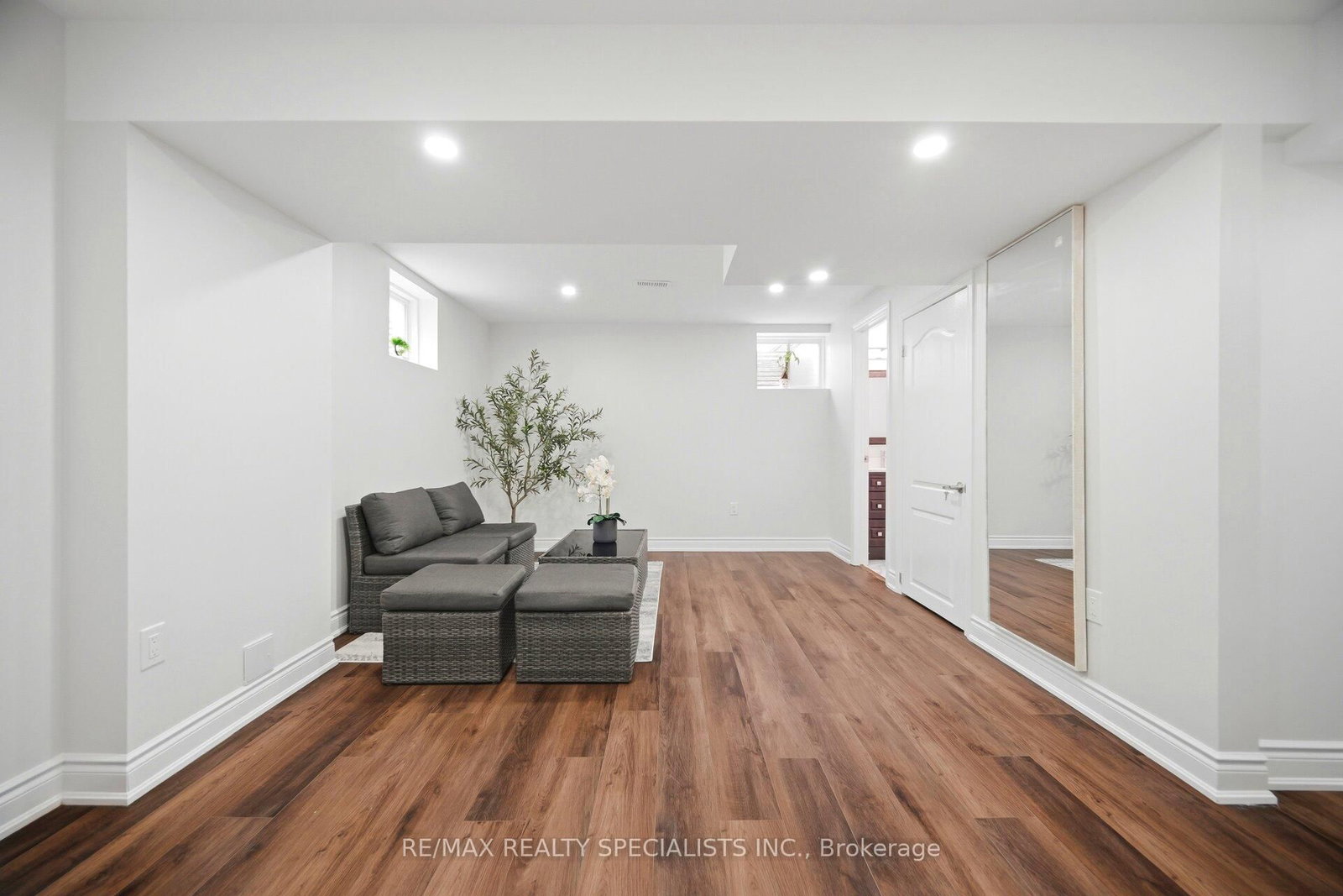 921 ORR Court - Photo 39