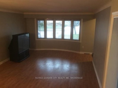 Unit Upper — 43 Dunvegan Road — photo 5