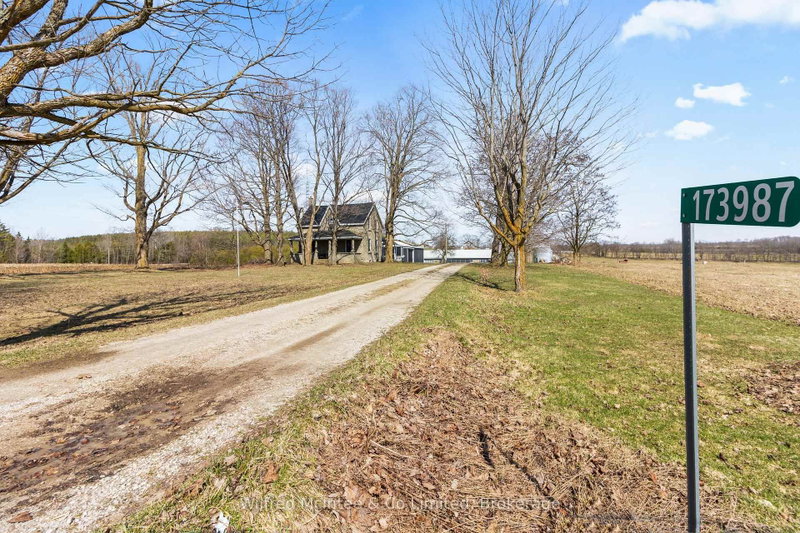 home for sale on 173987 MULOCK Road
