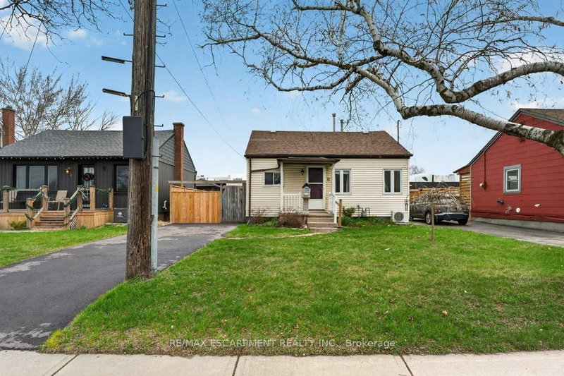 5 Mahony Ave, Hamilton, L8H 3C3 | Image 2