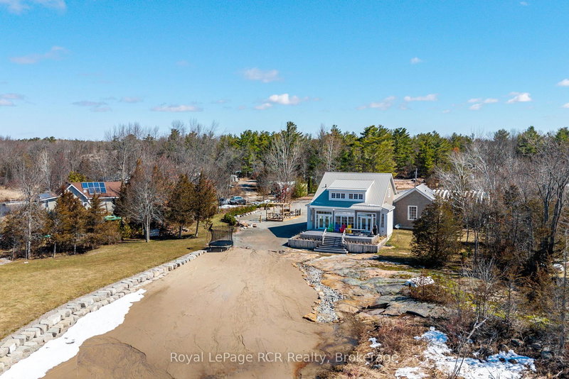 101 Evergreen Lane, Georgian Bay, L0K 1S0 | Image 2