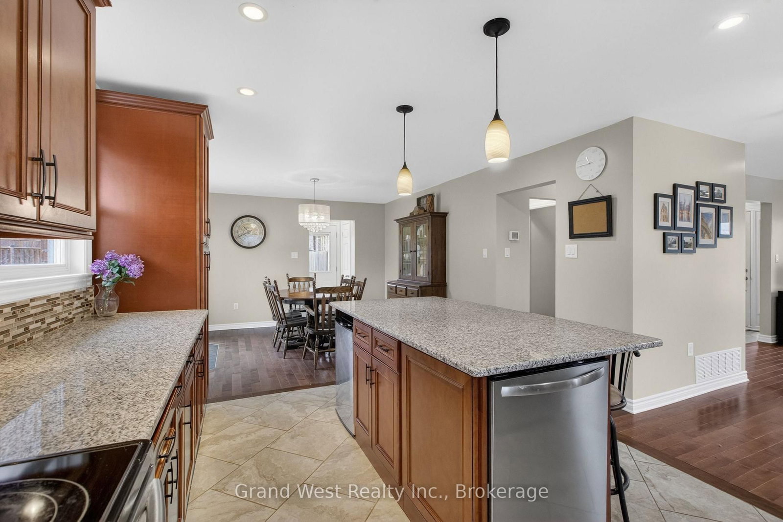 106 Hahn Avenue - Photo 18