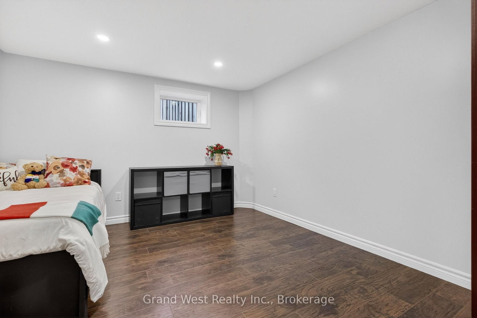 106 Hahn Avenue - Photo 34