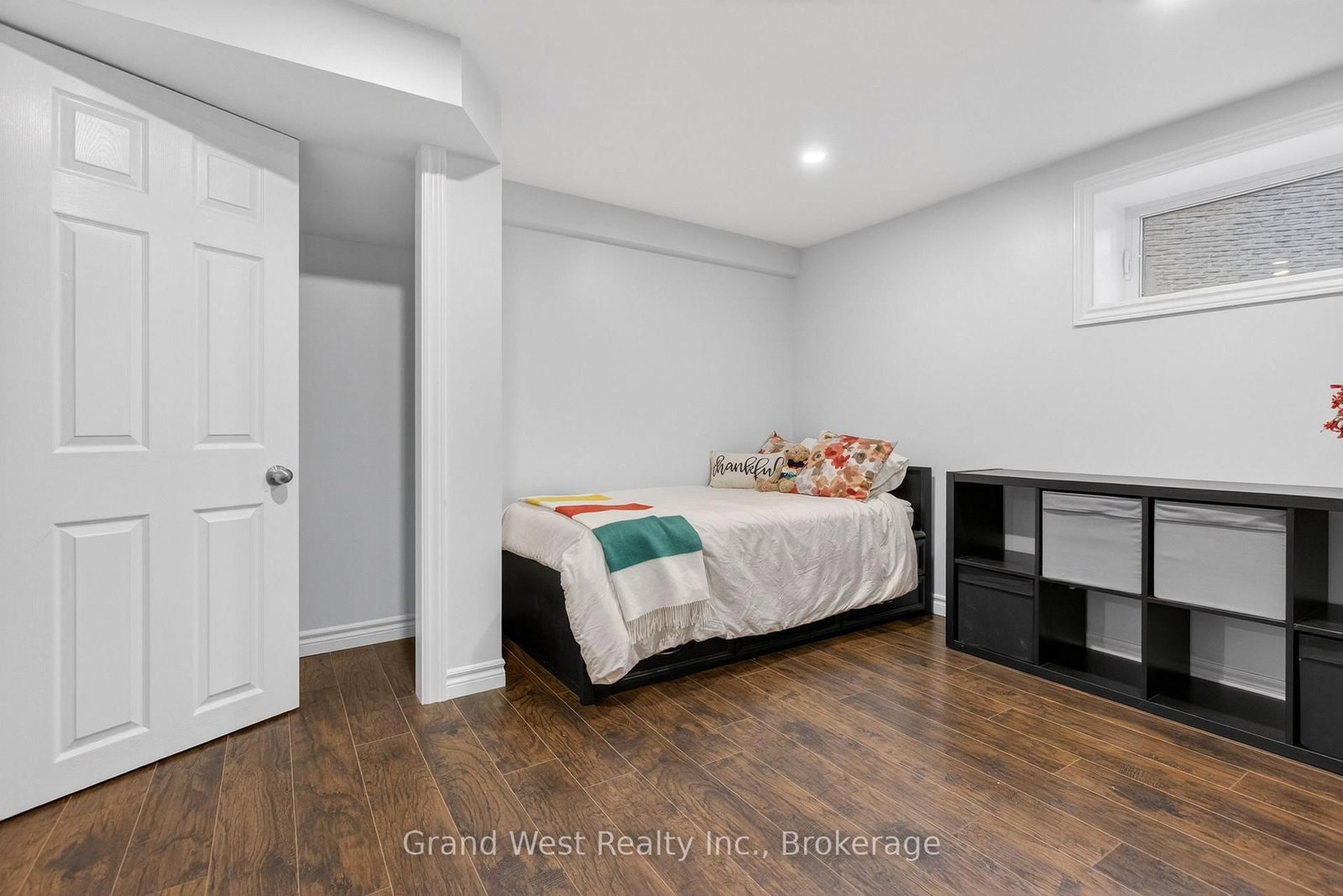 106 Hahn Avenue - Photo 35