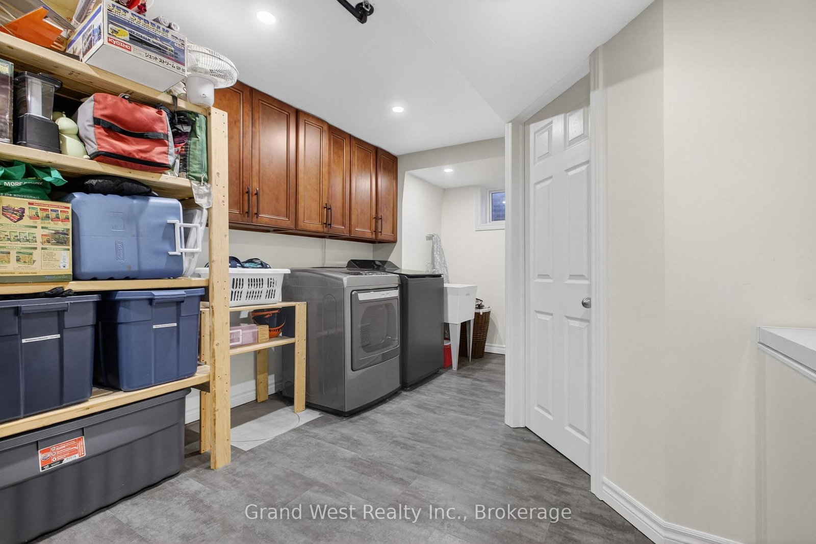 106 Hahn Avenue - Photo 36