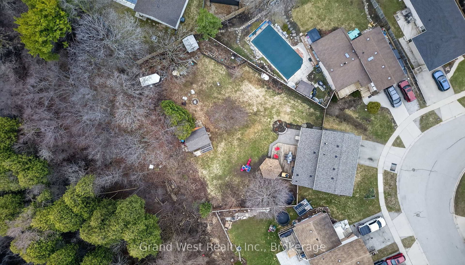 106 Hahn Avenue - Photo 5