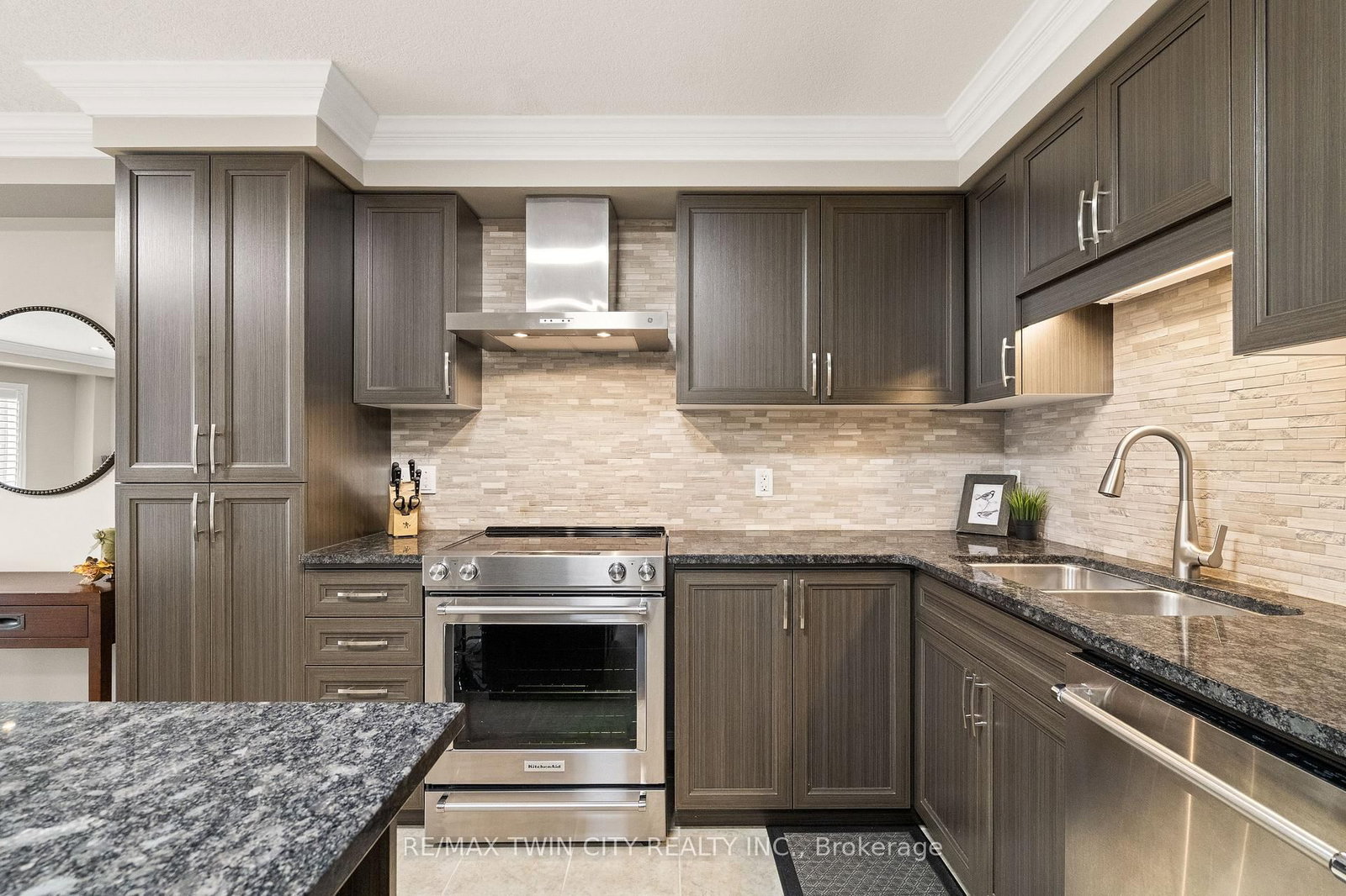 67 Meadowridge Street - Photo 6