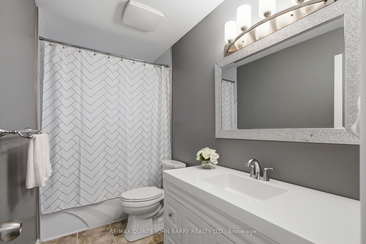 Detached House for sale at 106 Nicholas Street, Quinte West, Ontario, K8V 6B2 - Trenton Ward - MLS: X12995248