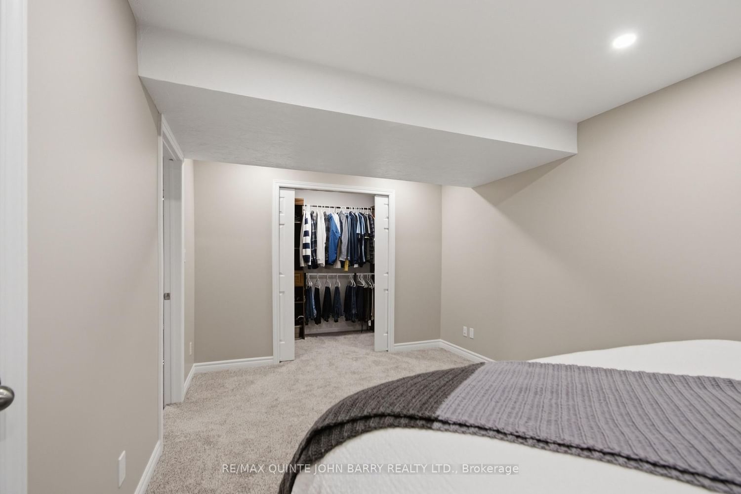 Detached House for sale at 106 Nicholas Street, Quinte West, Ontario, K8V 6B2 - Trenton Ward - MLS: X12995248