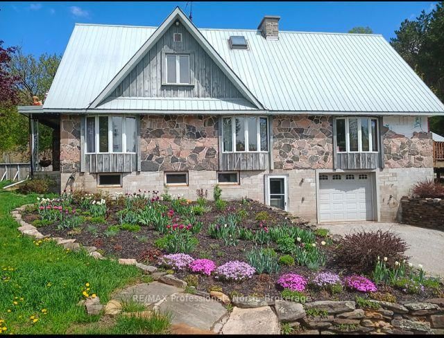 2481 North Shore Road • Algonquin Highlands, ON photo 1