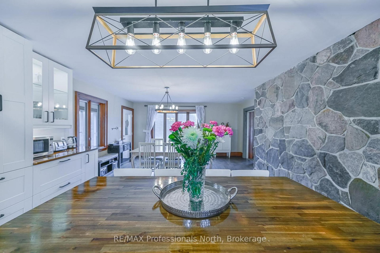 2481 North Shore Road • Algonquin Highlands, ON photo 10