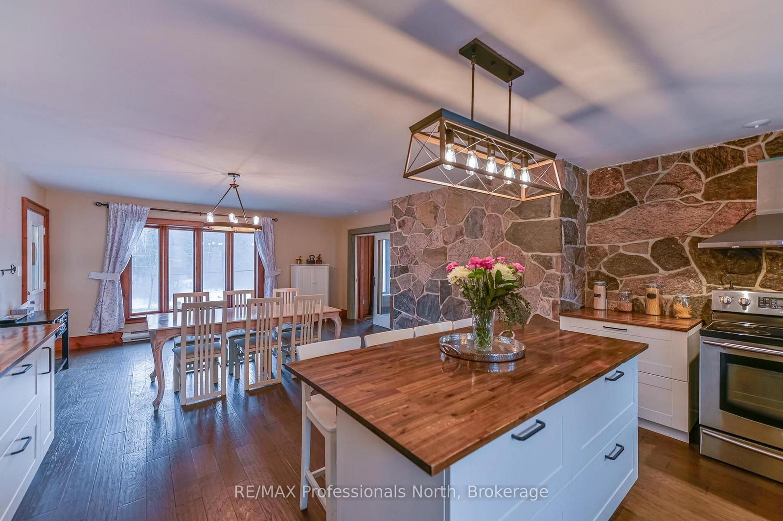 2481 North Shore Road • Algonquin Highlands, ON photo 11