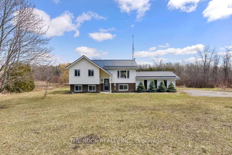 home for sale on 1915 County Road 2 Road