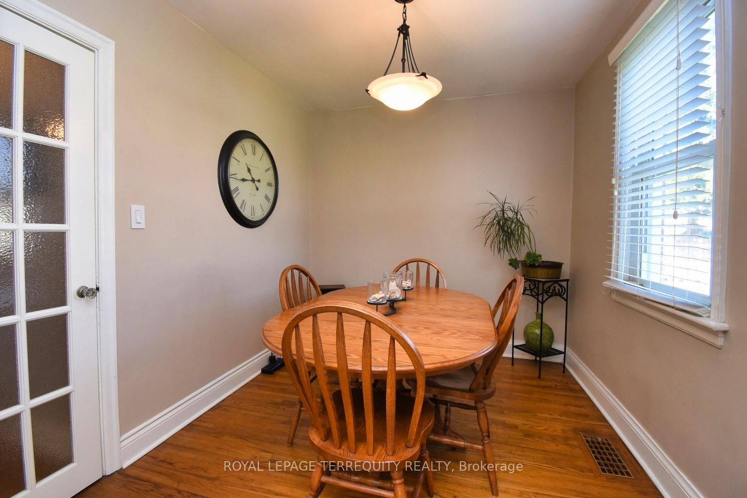 Detached House for sale at 63 West 1st Street, Hamilton, Ontario, L9C 3C2 - Bonnington - MLS: X12995522