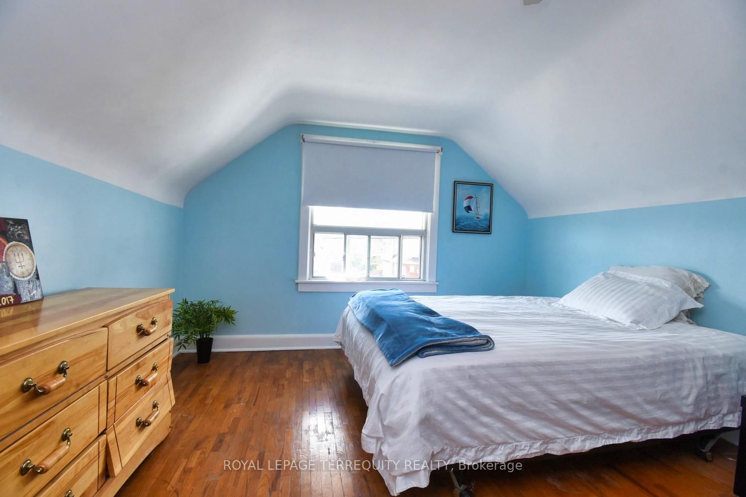 Detached House for sale at 63 West 1st Street, Hamilton, Ontario, L9C 3C2 - Bonnington - MLS: X12995522