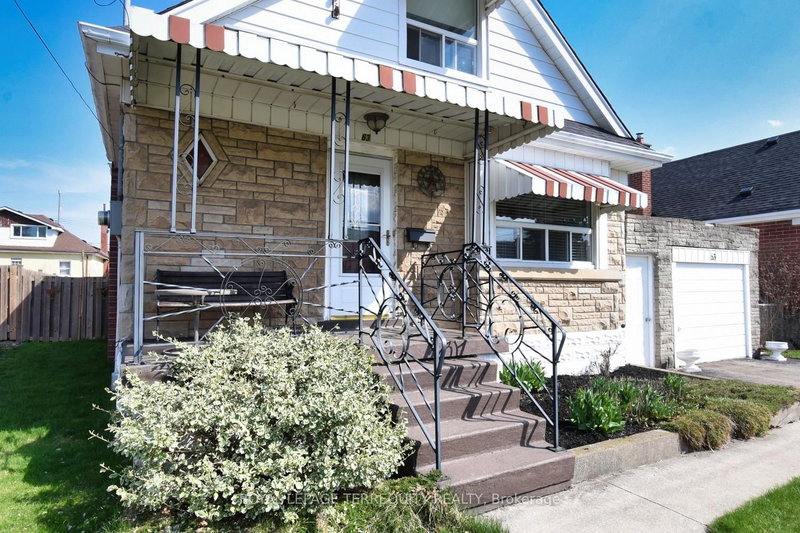 63 West 1st St E, Hamilton, L9C 3C2 | Image 2
