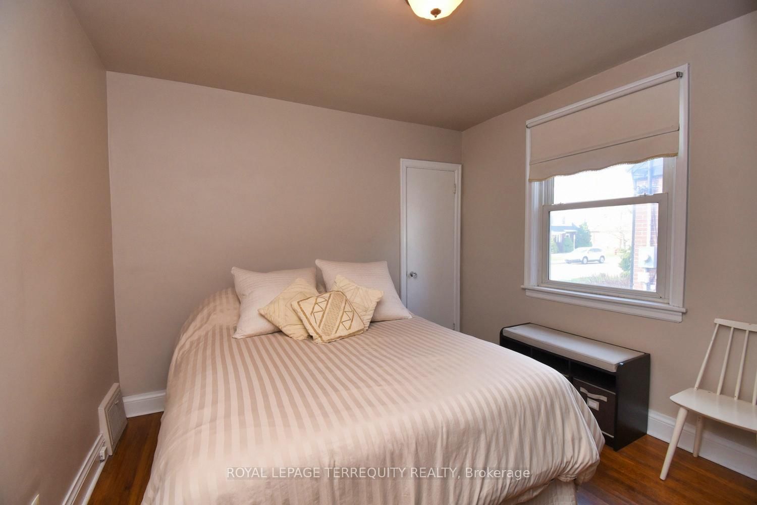 Detached House for sale at 63 West 1st Street, Hamilton, Ontario, L9C 3C2 - Bonnington - MLS: X12995522