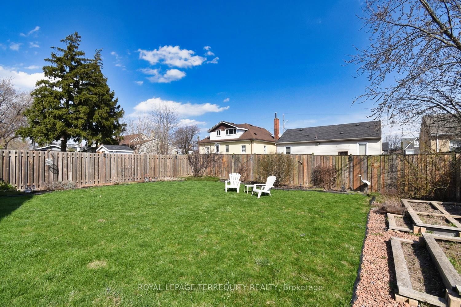 Detached House for sale at 63 West 1st Street, Hamilton, Ontario, L9C 3C2 - Bonnington - MLS: X12995522