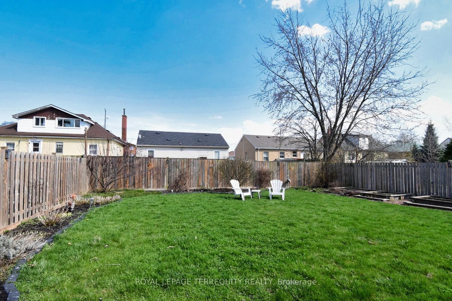 Detached House for sale at 63 West 1st Street, Hamilton, Ontario, L9C 3C2 - Bonnington - MLS: X12995522