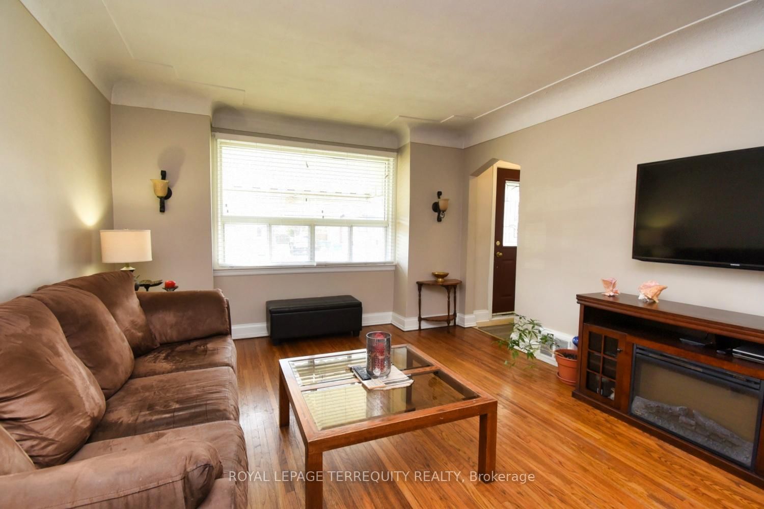 Detached House for sale at 63 West 1st Street, Hamilton, Ontario, L9C 3C2 - Bonnington - MLS: X12995522