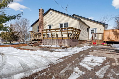 2928 HISCOCKS Rd | Front of Leeds & Seeleys Bay | Image