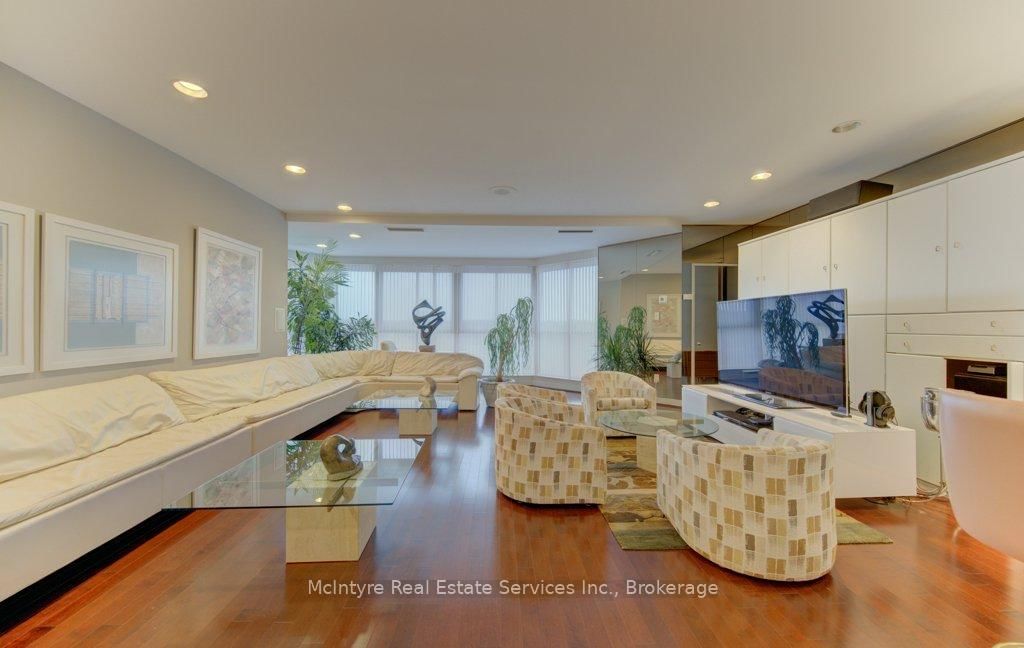 265 Westcourt Place, Unit PH9 - Photo 10