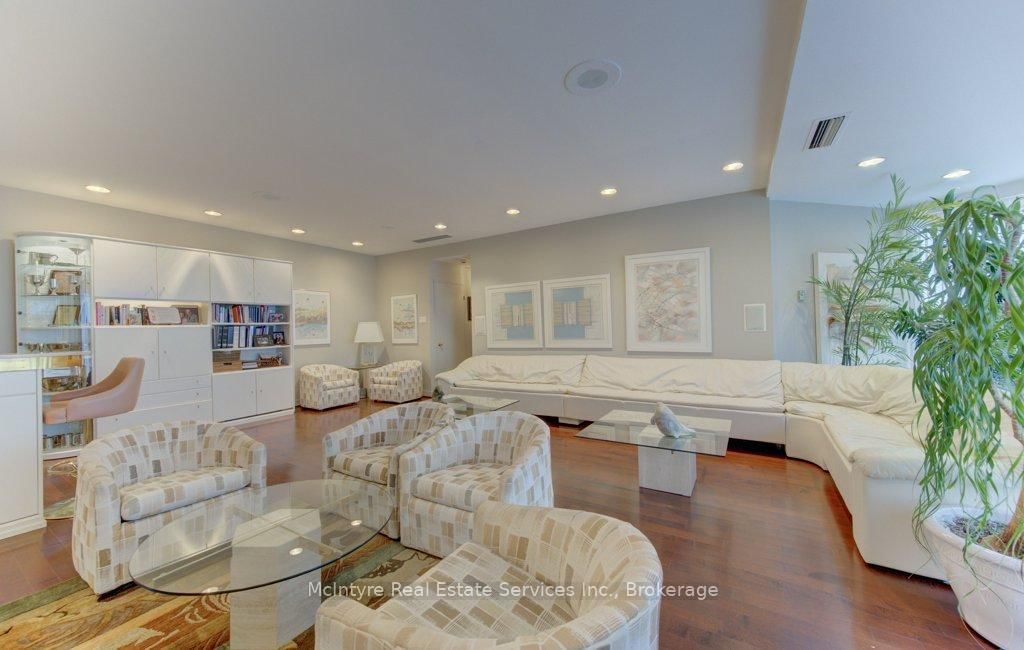 265 Westcourt Place, Unit PH9 - Photo 12