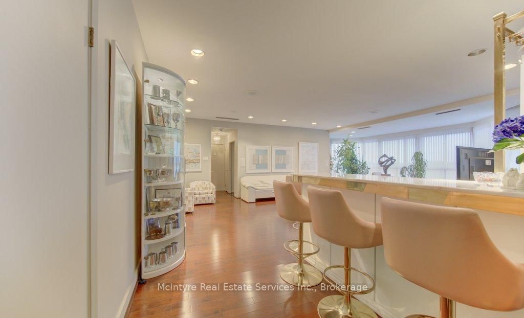 265 Westcourt Place, Unit PH9 - Photo 17