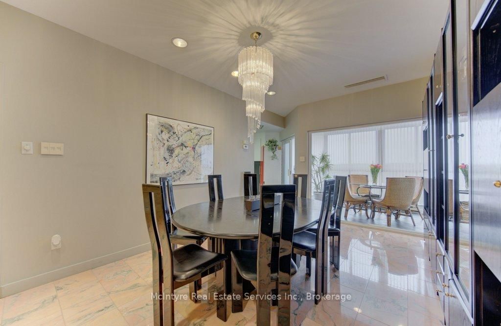 265 Westcourt Place, Unit PH9 - Photo 25