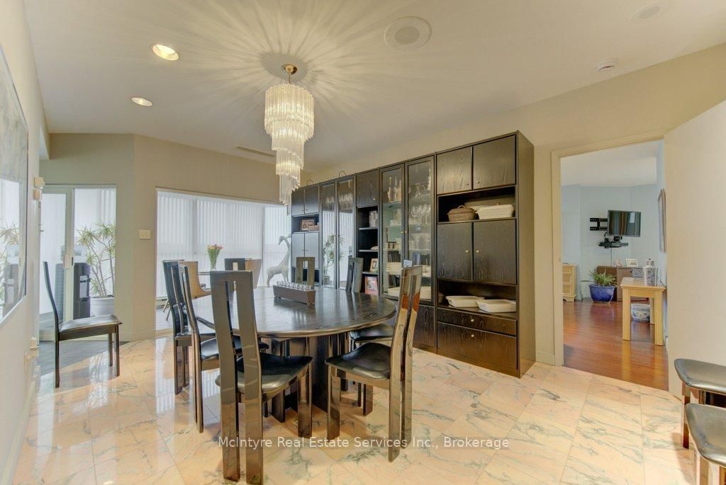 265 Westcourt Place, Unit PH9 - Photo 26