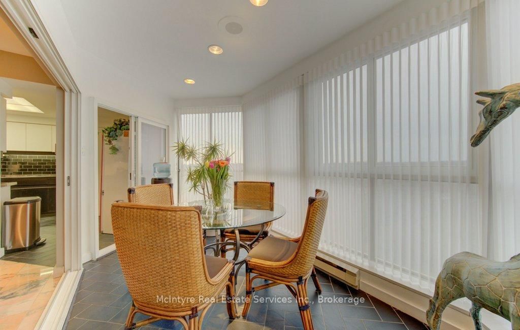 265 Westcourt Place, Unit PH9 - Photo 30