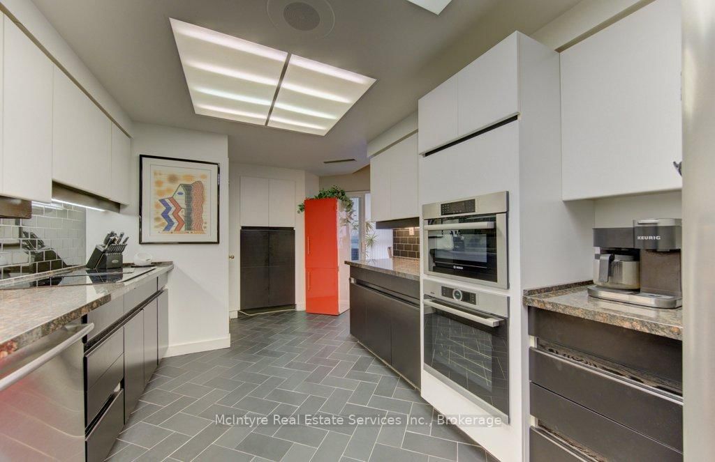 265 Westcourt Place, Unit PH9 - Photo 36