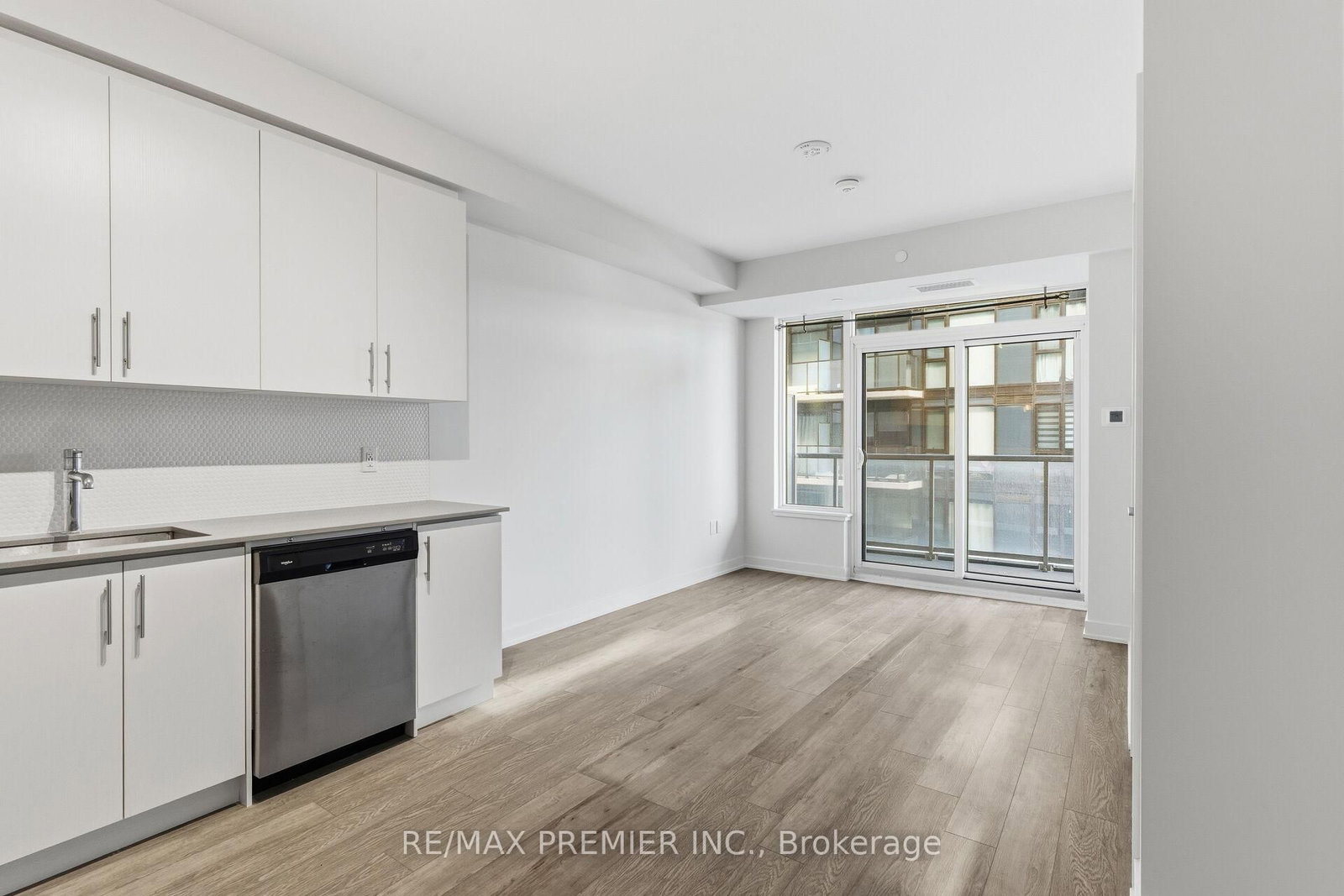 Condo for sale at 914-212 King William Street, Hamilton, Ontario, L6R 3N9 - Beasley - MLS: X12995624