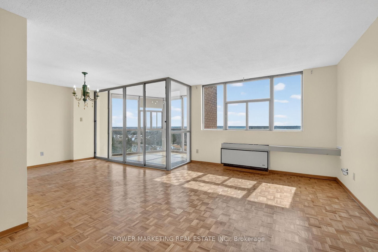 2760 CAROUSEL Crescent, Unit 1204 - Photo 15