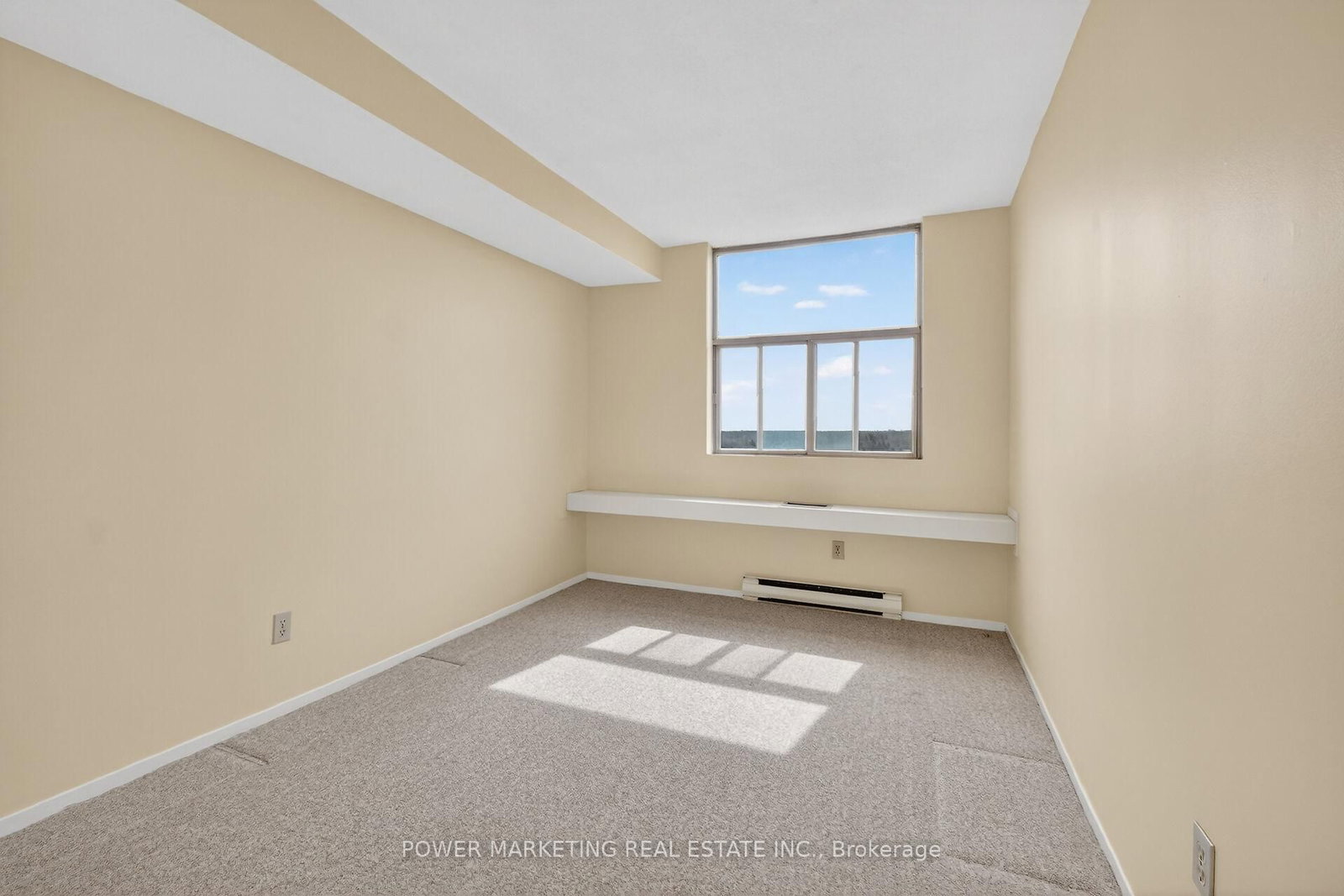 2760 CAROUSEL Crescent, Unit 1204 - Photo 21