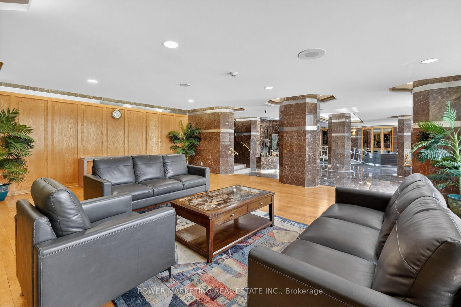 2760 CAROUSEL Crescent, Unit 1204 - Photo 4